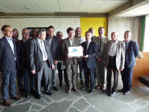 Jacques BLANCHET remet le trophée des Rubans du Patrimoine à Marc PETIT, maire de Firminy